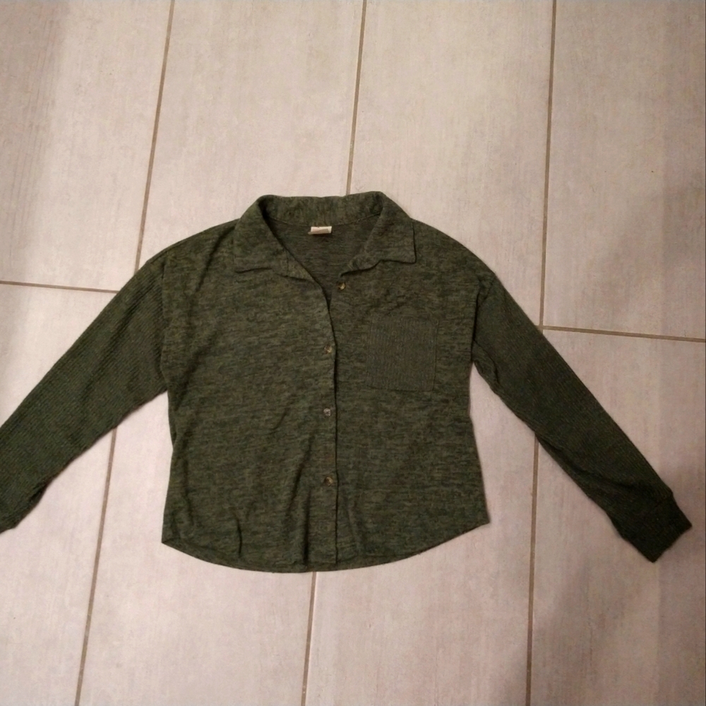 Cropped Long-sleeve Button Up